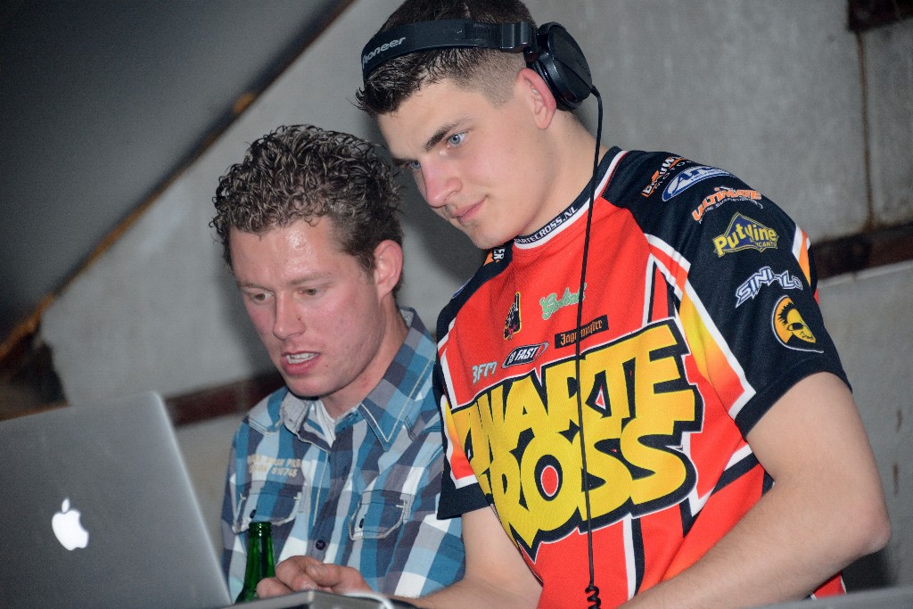 ../Images/Feest zonder naam 2015 360.jpg